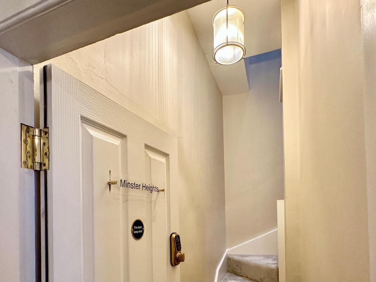 Minster Heights Apartment York Bagian luar foto